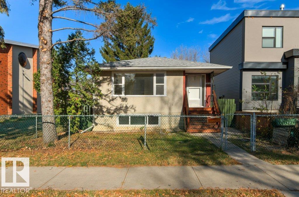 9640 74 AV NW, Edmonton, Alberta