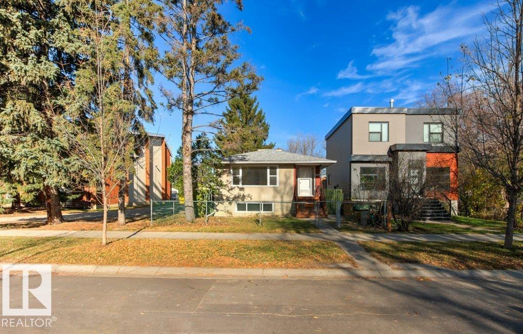 9640 74 Av NW, Edmonton, Alberta  T6E 1E6 - Photo 2 - E4514146