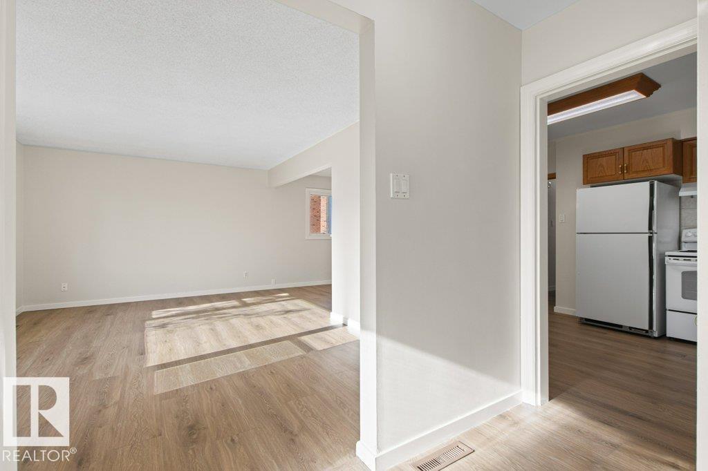 9640 74 Av NW, Edmonton, Alberta  T6E 1E6 - Photo 6 - E4514146
