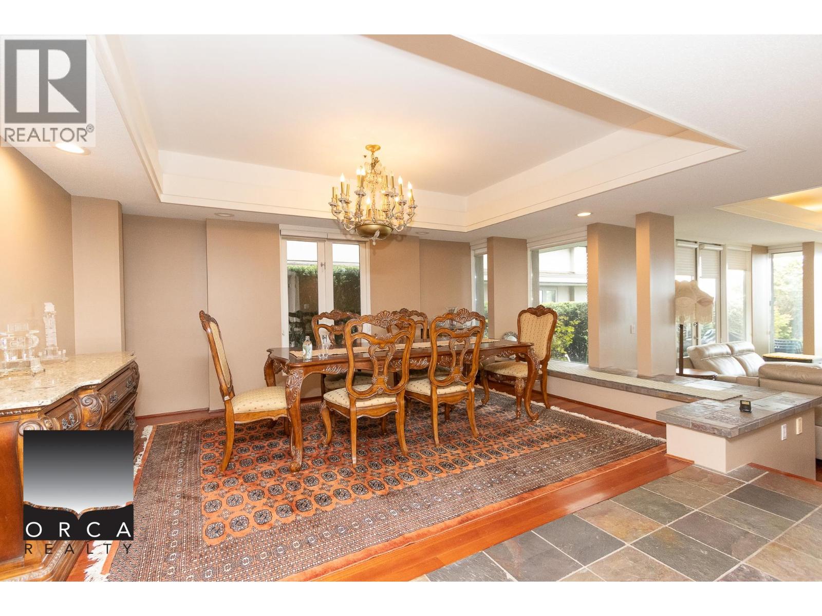 2424 BELLEVUE AVENUE