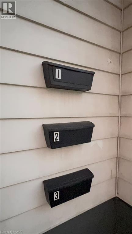 39 Centennial Parkway S Unit# Bsmt, Hamilton, Ontario  L8G 2C1 - Photo 4 - 40873518