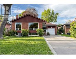 202 WATERLOO AVENUE, Toronto, Ontario