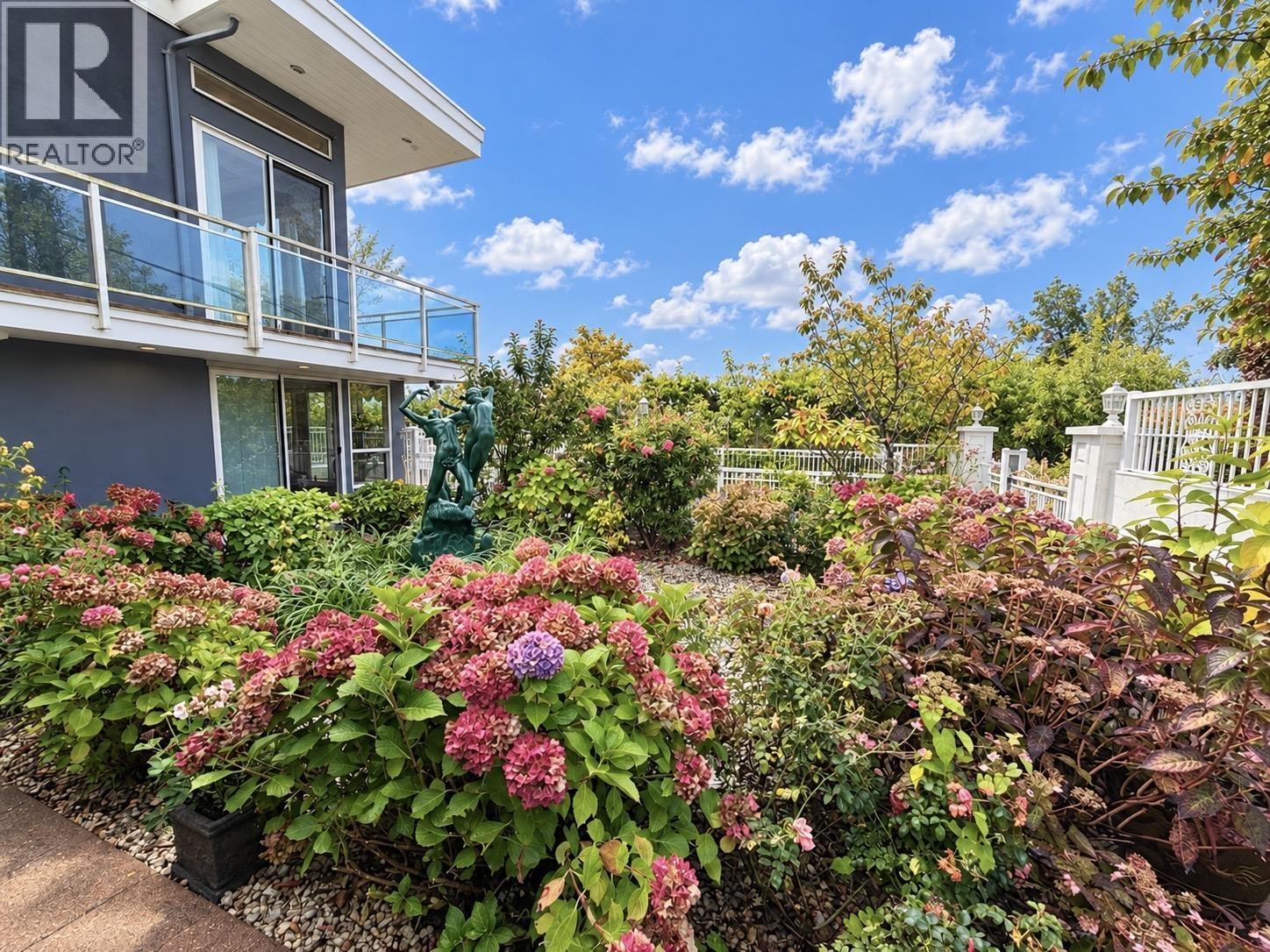 7468 Curtis Street, Burnaby, British Columbia  V5A 1K5 - Photo 16 - R3177840