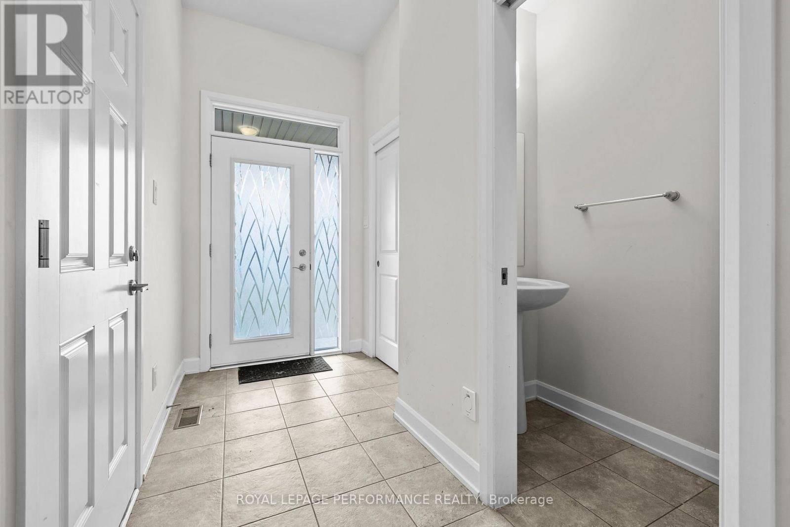 91 Richelieu Street, Russell, Ontario  K0A 1W0 - Photo 2 - X14113634