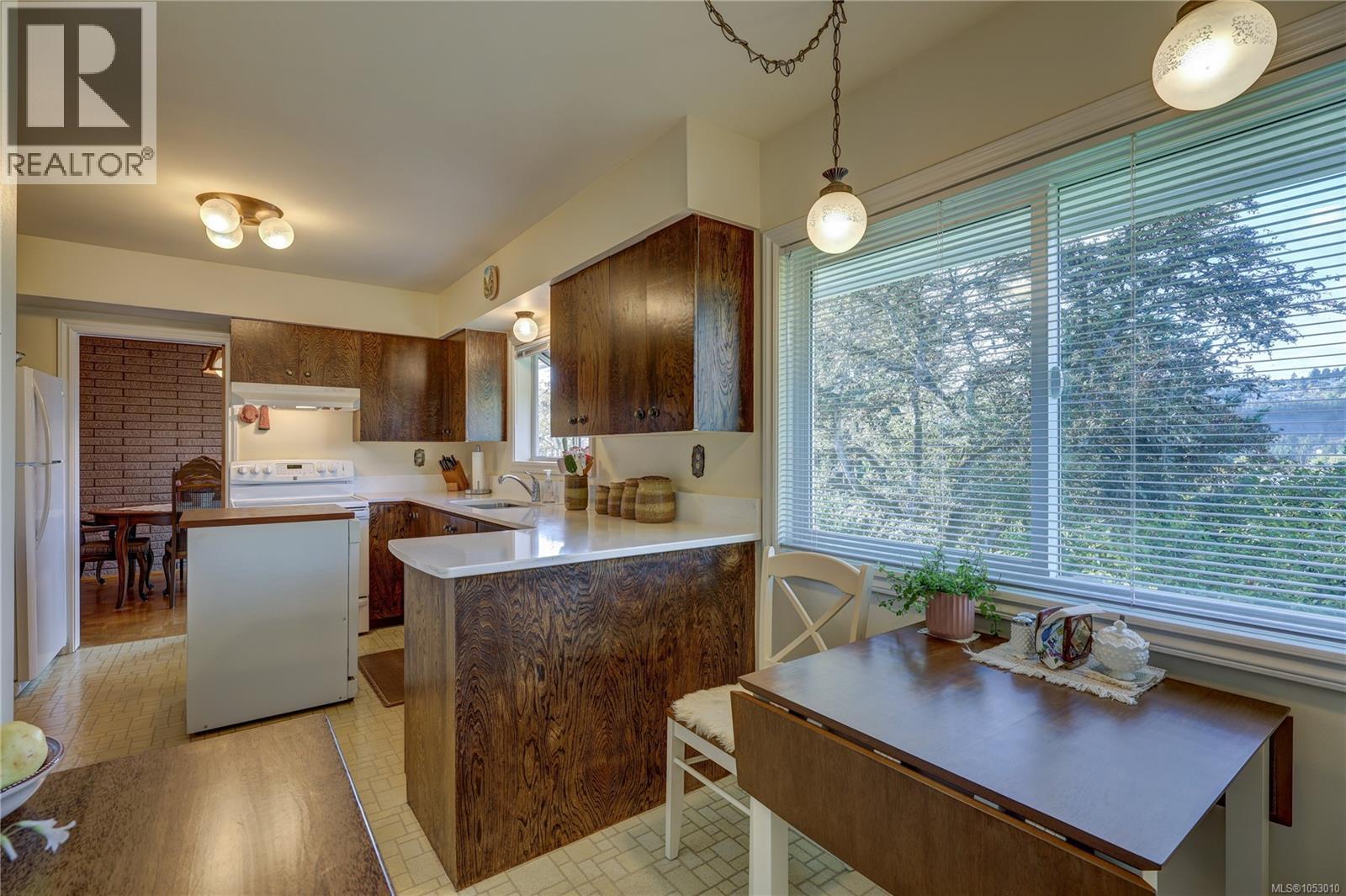 185 Garner Cres