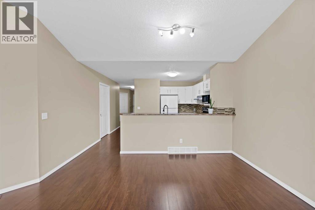 104 Catalina Circle NE, Calgary, Alberta T1Y 7B7 - Photo 10 - A2347959