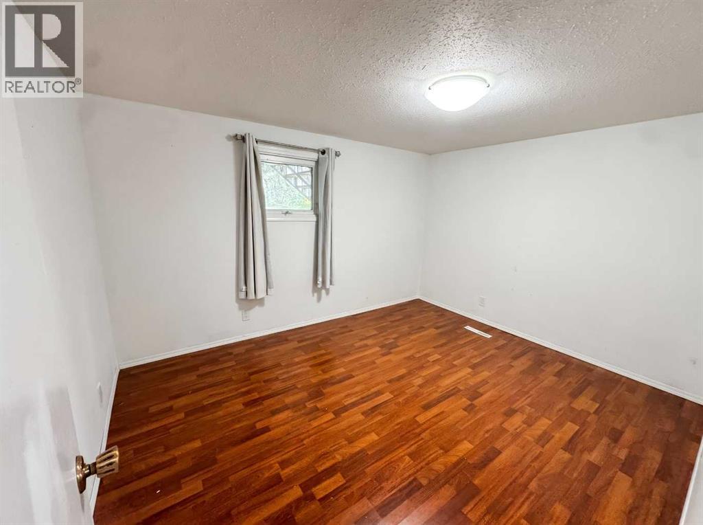 #26, 142041 200 Range Road