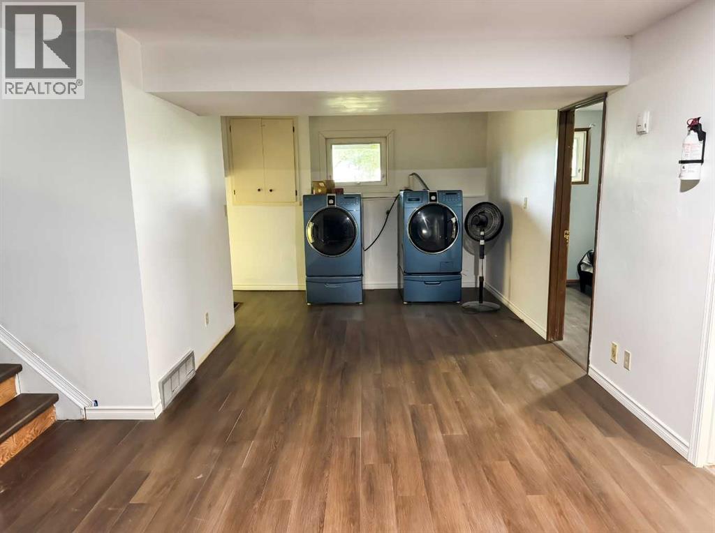 #26, 142041 200 Range Road