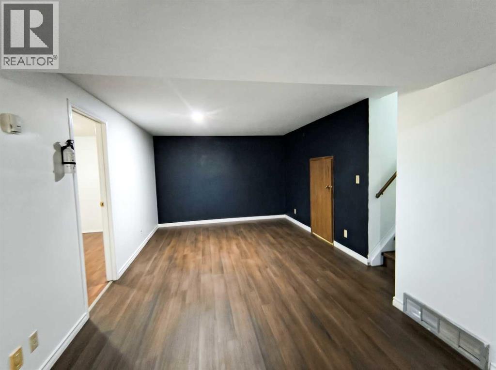 #26, 142041 200 Range Road