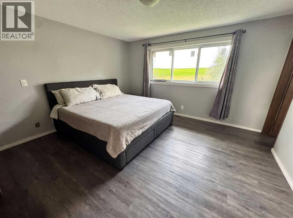 #26, 142041 200 Range Road