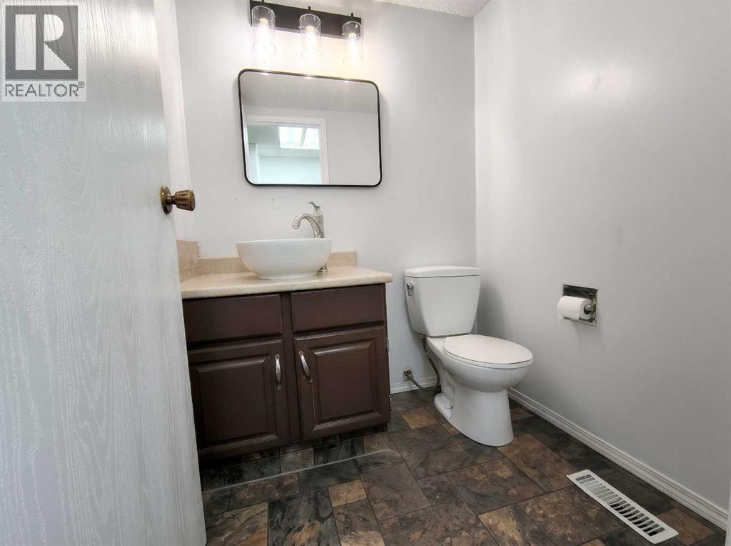 #26, 142041 200 Range Road