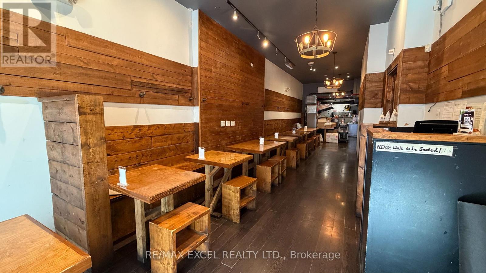 548 Yonge Street, Toronto, Ontario  M4Y 1Y8 - Photo 3 - C13655062
