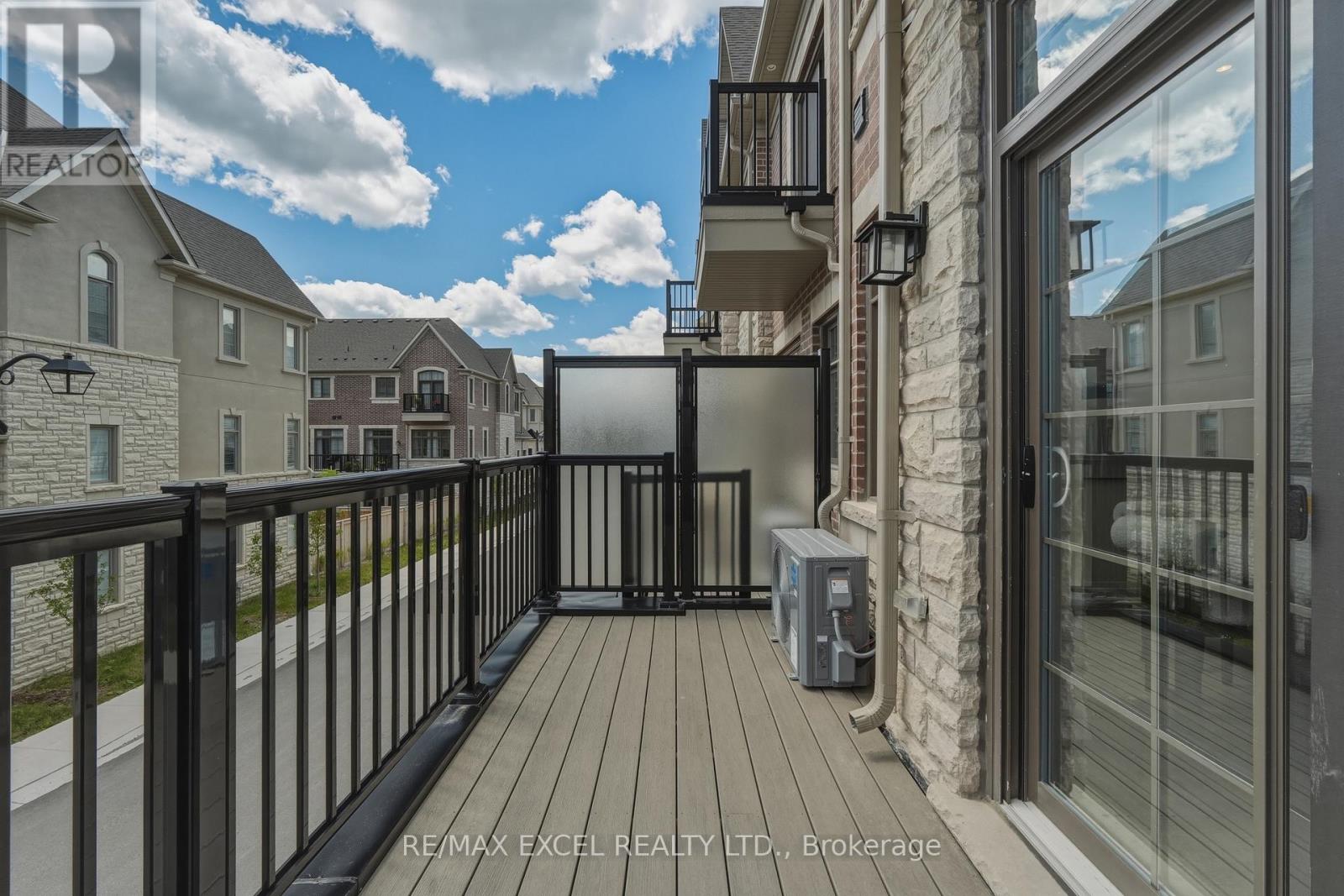 4205 Major Mackenzie Drive E, Markham (Angus Glen), Ontario  L6C 3L5 - Photo 18 - N13634182