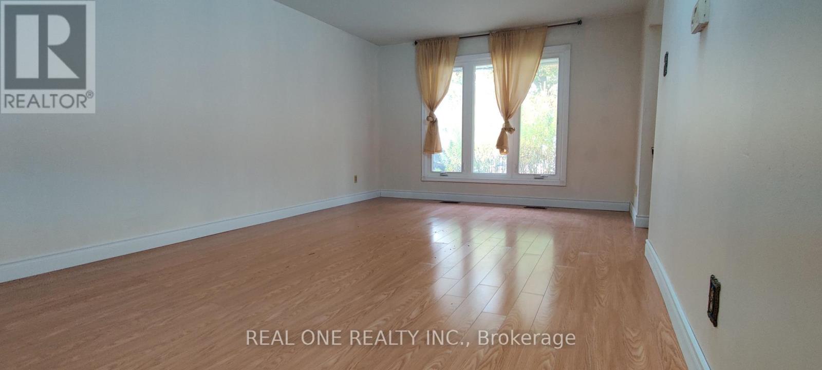 Upper - 93 Southdale Drive, Markham, Ontario  L3P 1K1 - Photo 3 - N14110416