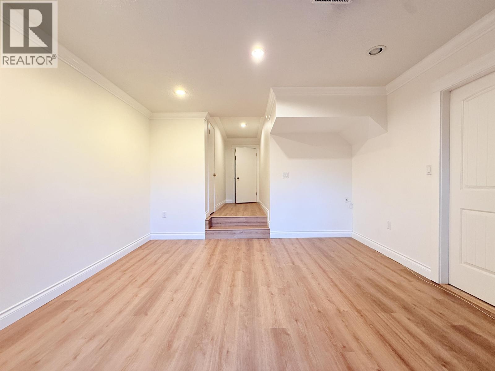 6722 Kneale Place, Burnaby, British Columbia V5B 2Z2 - Photo 21 - R3157273