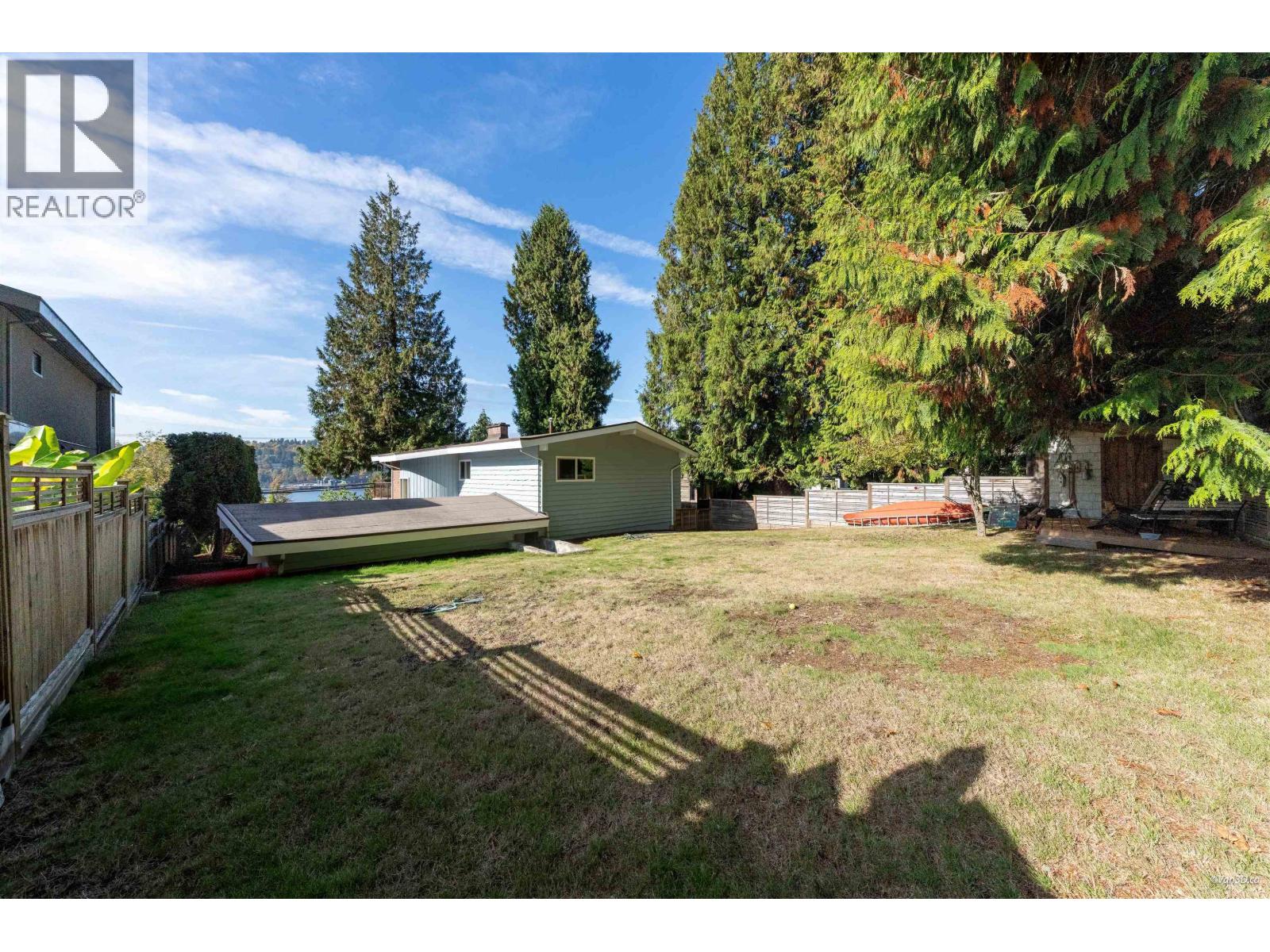 831 Ioco Road, Port Moody, British Columbia V3H 2W7 - Photo 38 - R3172555