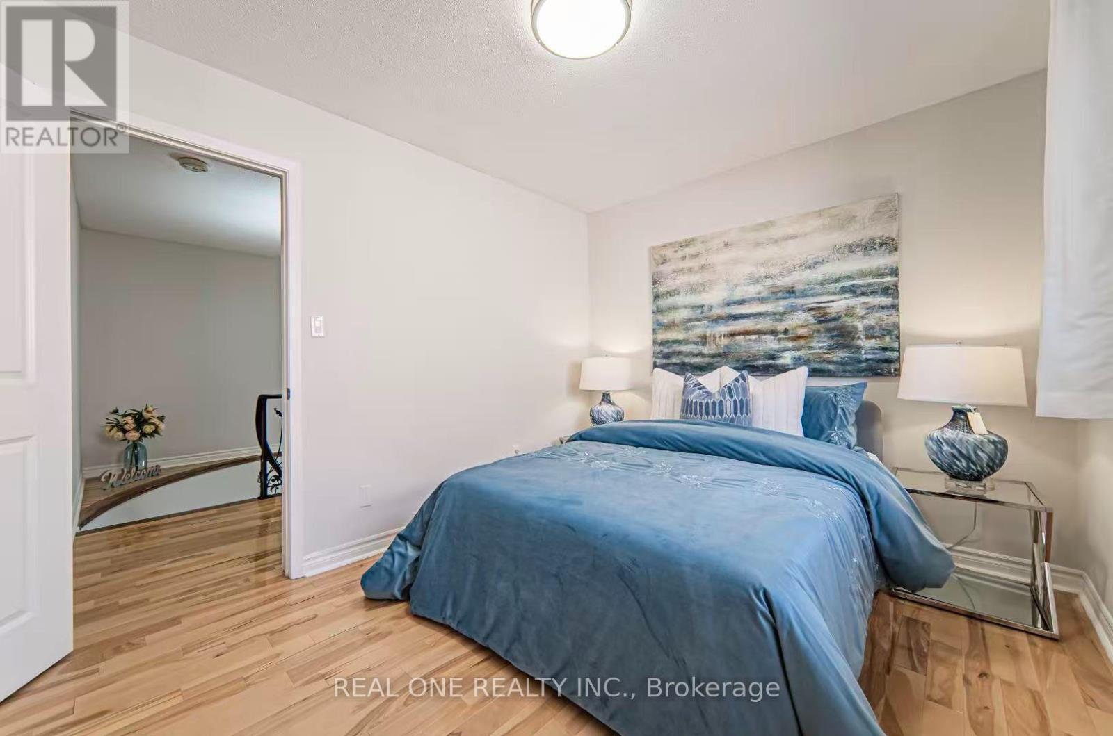 4169 Trapper Crescent, Mississauga, Ontario  L5L 3A7 - Photo 10 - W14113656