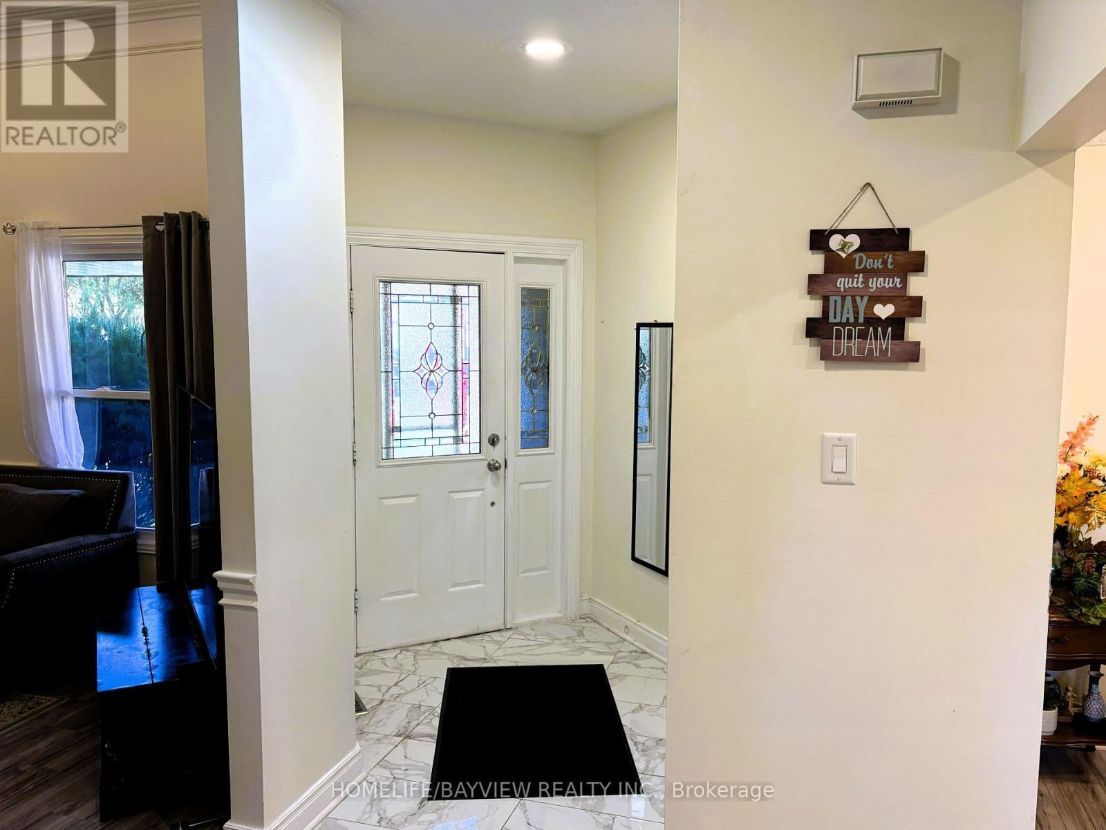 271 John Bowser Crescent, Newmarket, Ontario  L3Y 7N9 - Photo 7 - N14094738