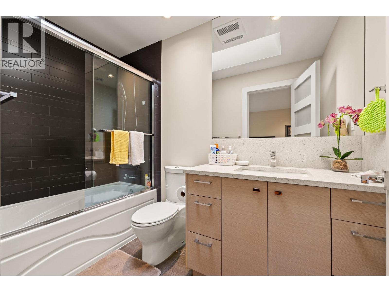 1420 W 54th Avenue, Vancouver, British Columbia  V6P 1N9 - Photo 26 - R3178080