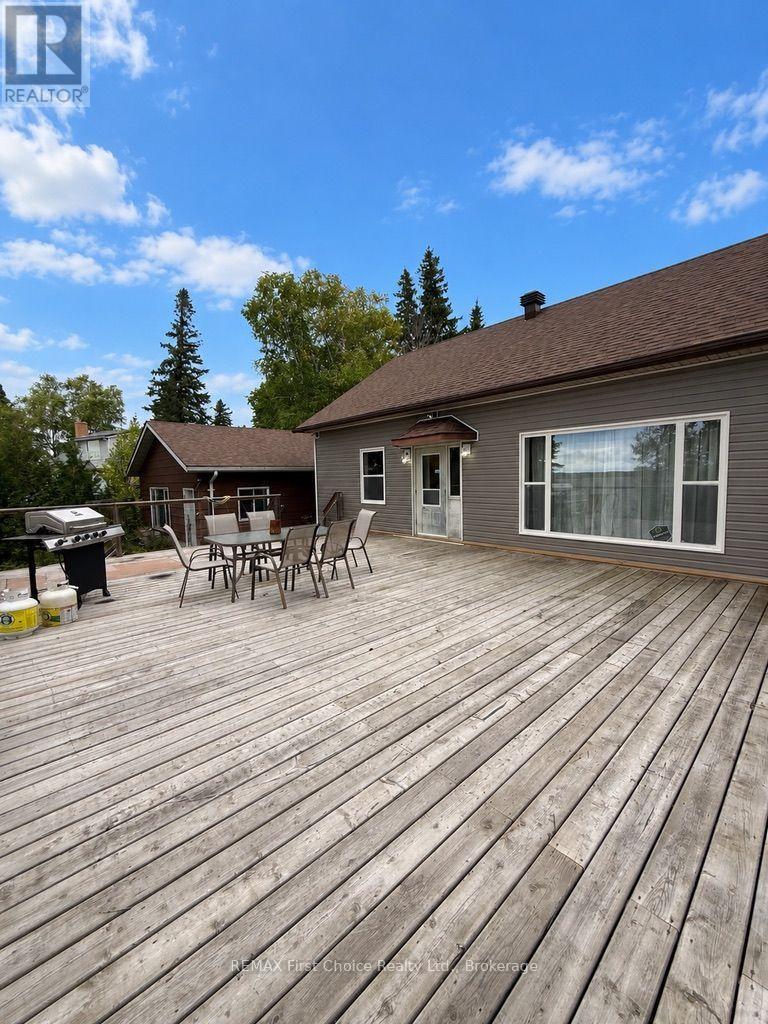 104 Park Street, Greenstone, Ontario  P0T 2A0 - Photo 3 - X14113184