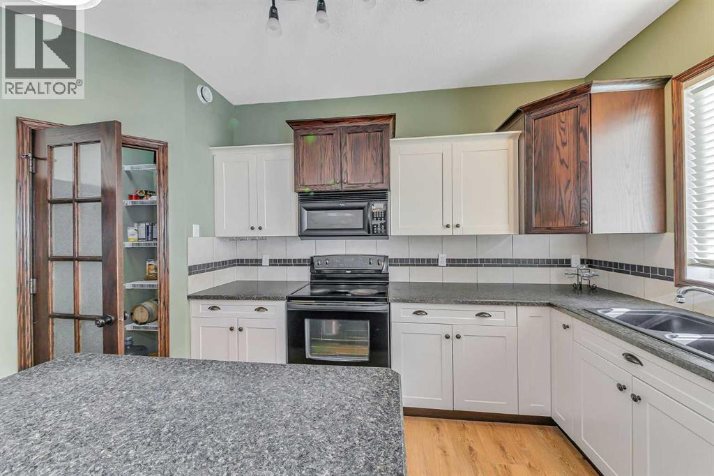 61 Lanterman Close