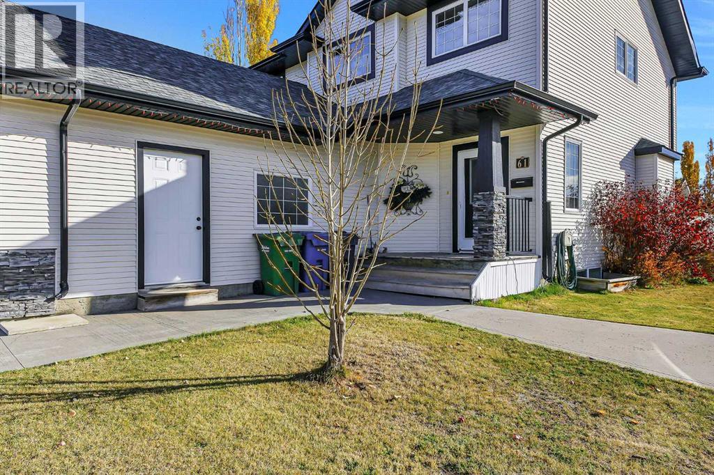 61 Lanterman Close