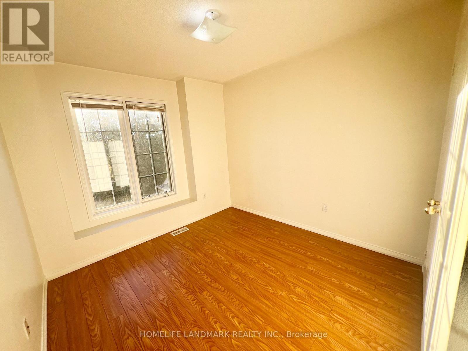 19 Fairlawn Avenue, Markham, Ontario  L6C 2E7 - Photo 24 - N13822062