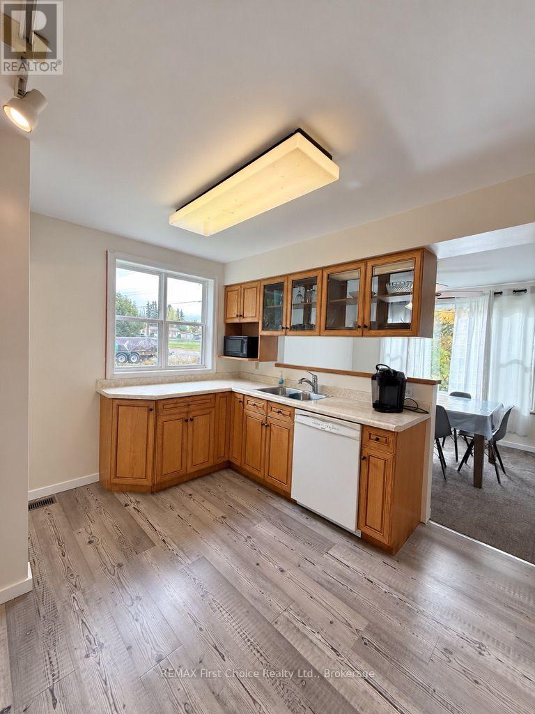 104 Park Street, Greenstone, Ontario  P0T 2A0 - Photo 16 - X14113184