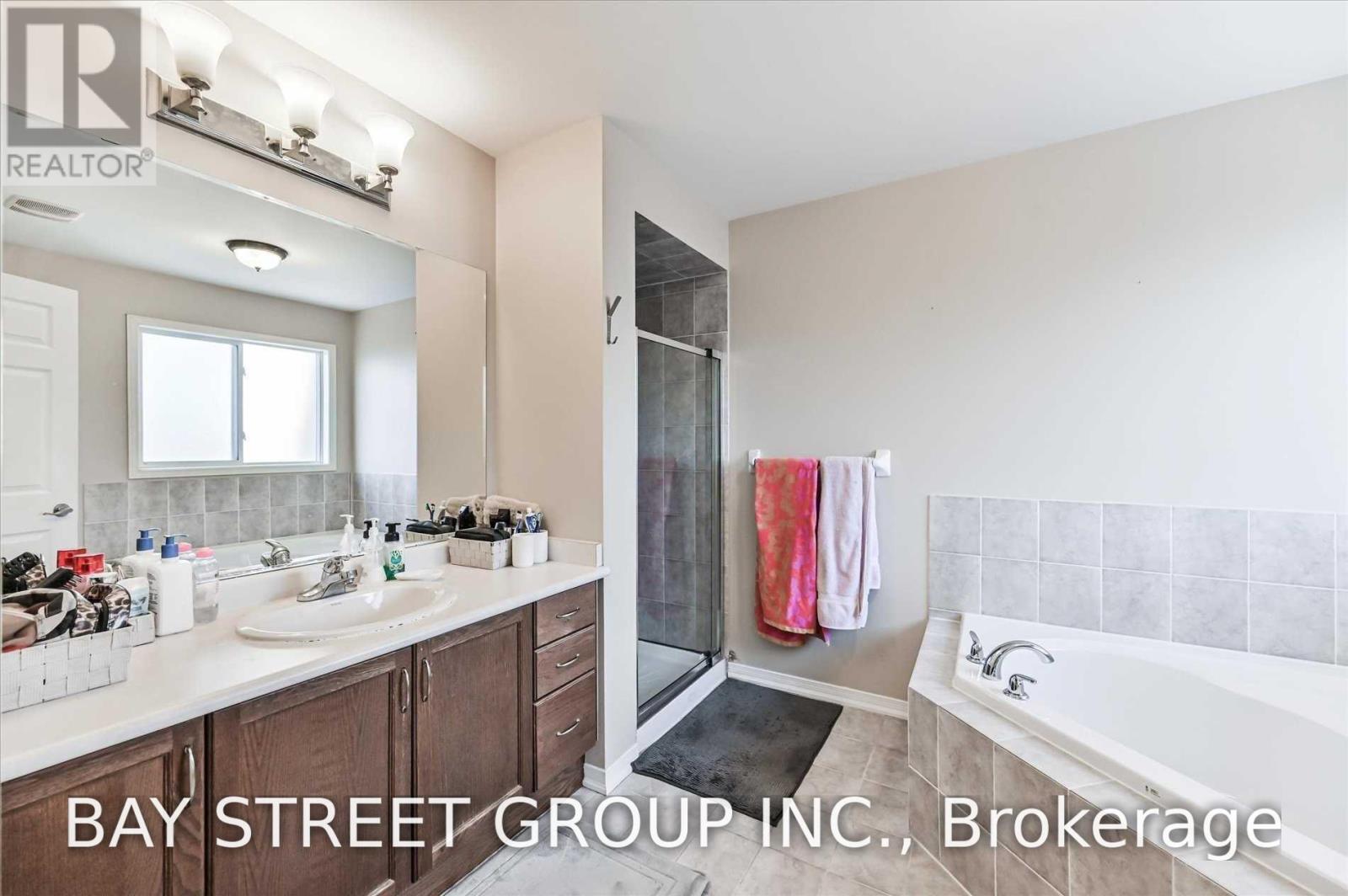 31 Levellands Crescent, Richmond Hill, Ontario  L4B 0A5 - Photo 17 - N14113698