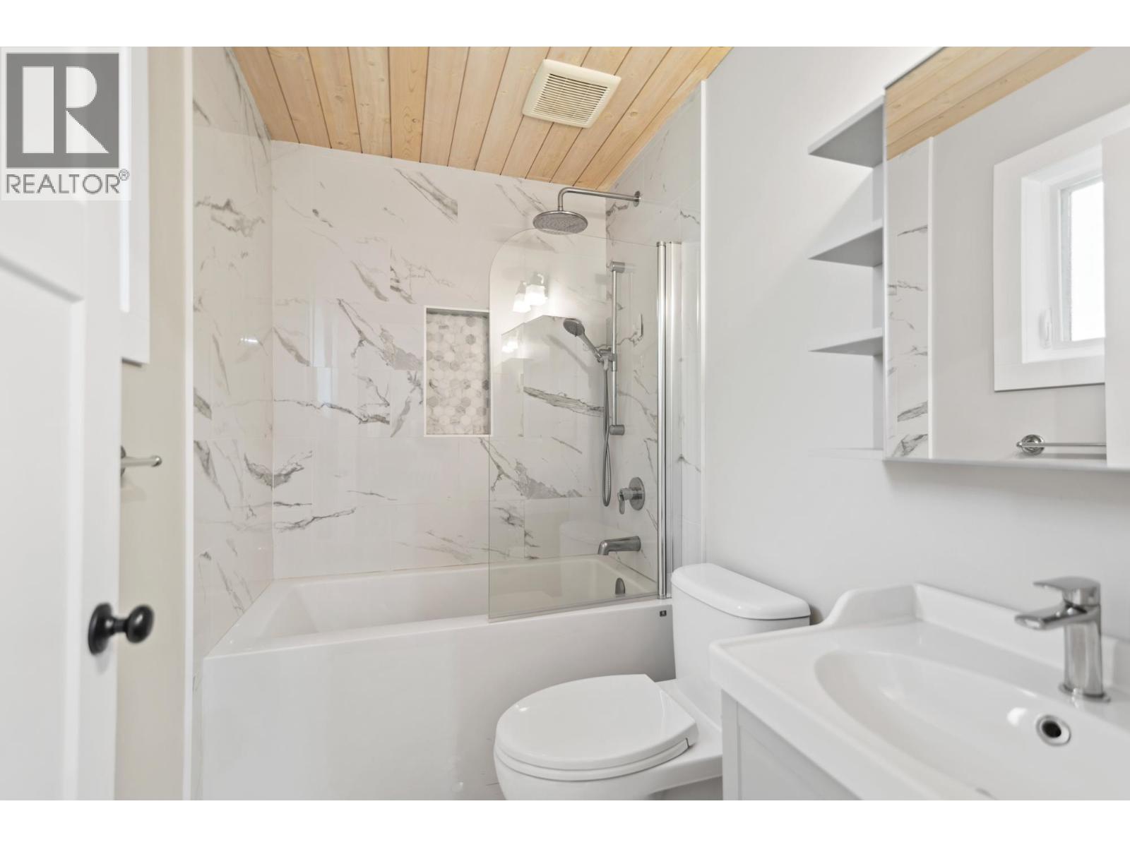 4770 Laurel Avenue, Sechelt, British Columbia  V7Z 0B4 - Photo 15 - R3178278