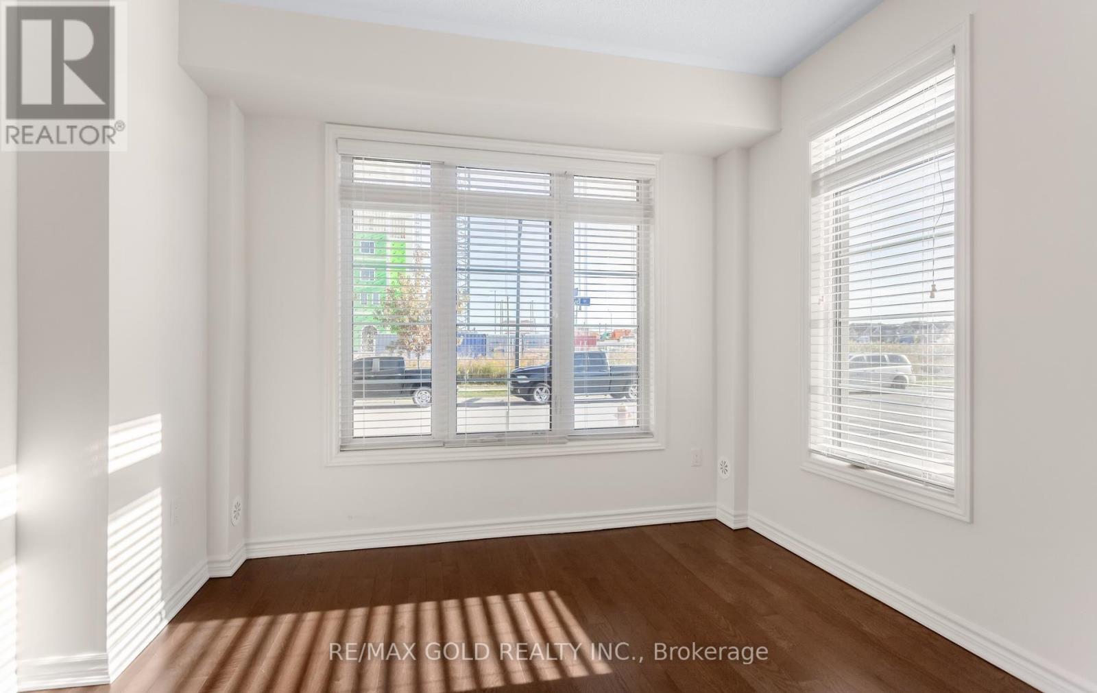 1260 Restivo Lane, Milton, Ontario  L9E 1J9 - Photo 6 - W14105834