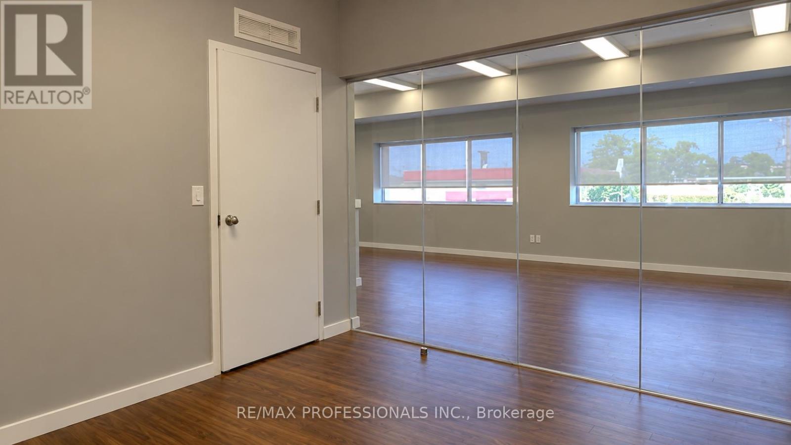 914 Upper James Street, Hamilton (Yeoville), Ontario  L9C 3A5 - Photo 8 - X14113696