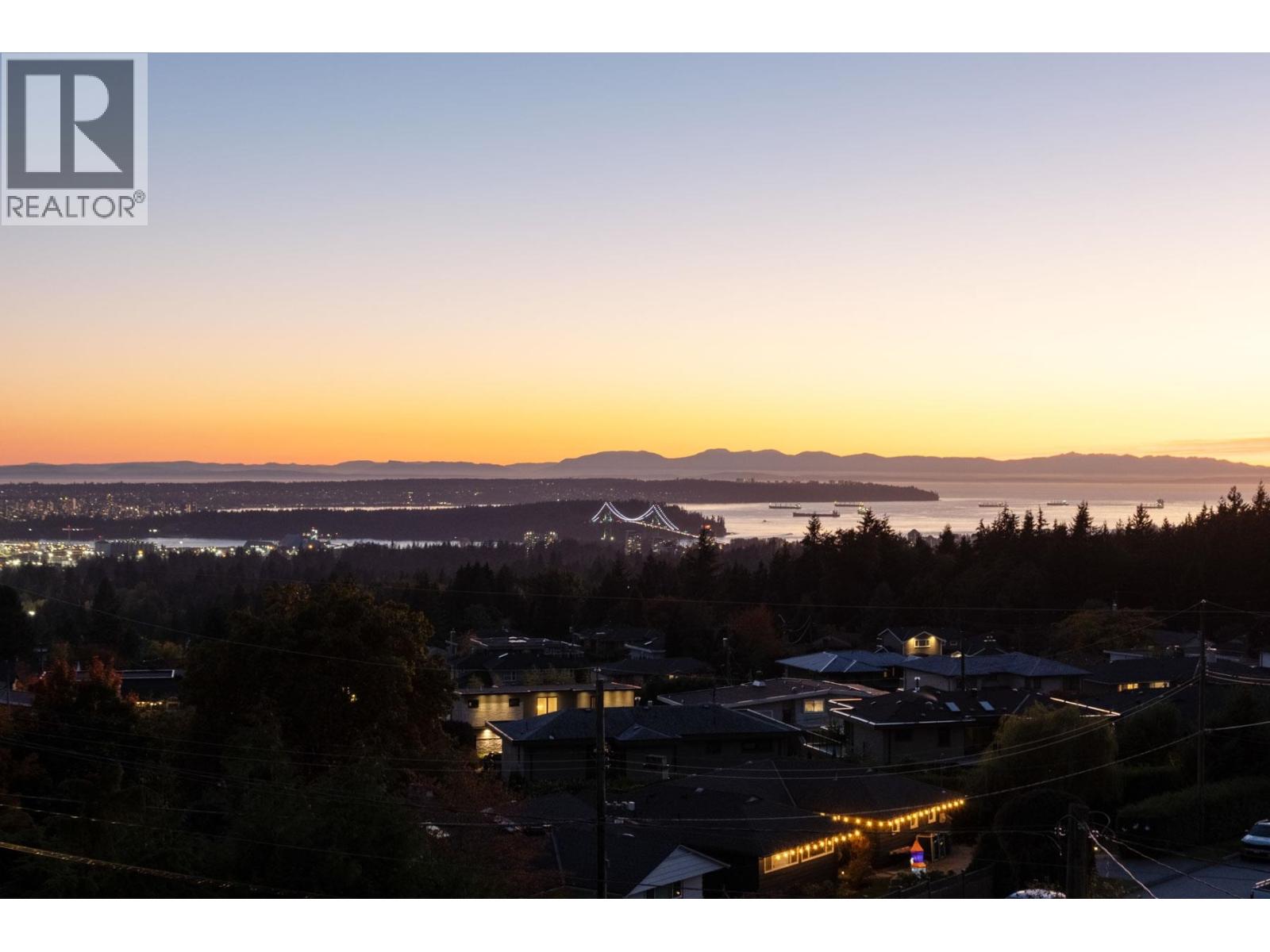 4325 Delbrook Avenue, North Vancouver, British Columbia  V7N 4A5 - Photo 3 - R3177843