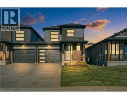 102 THACKERAY Way, Harriston, Ontario