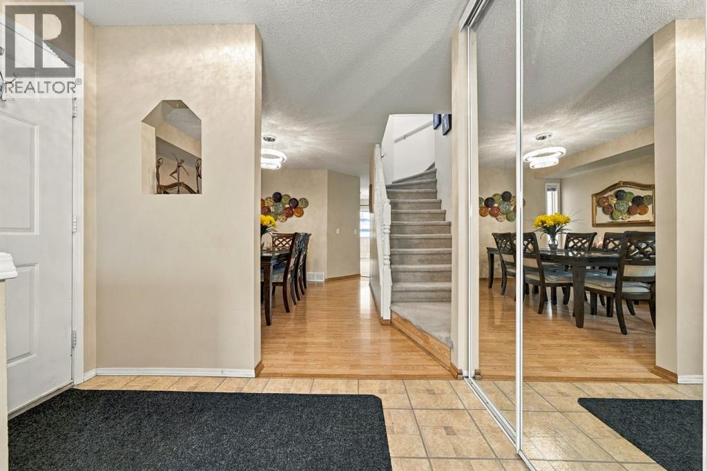 120 Millrise Close SW, Calgary, Alberta  T2Y 2T3 - Photo 5 - A2354437