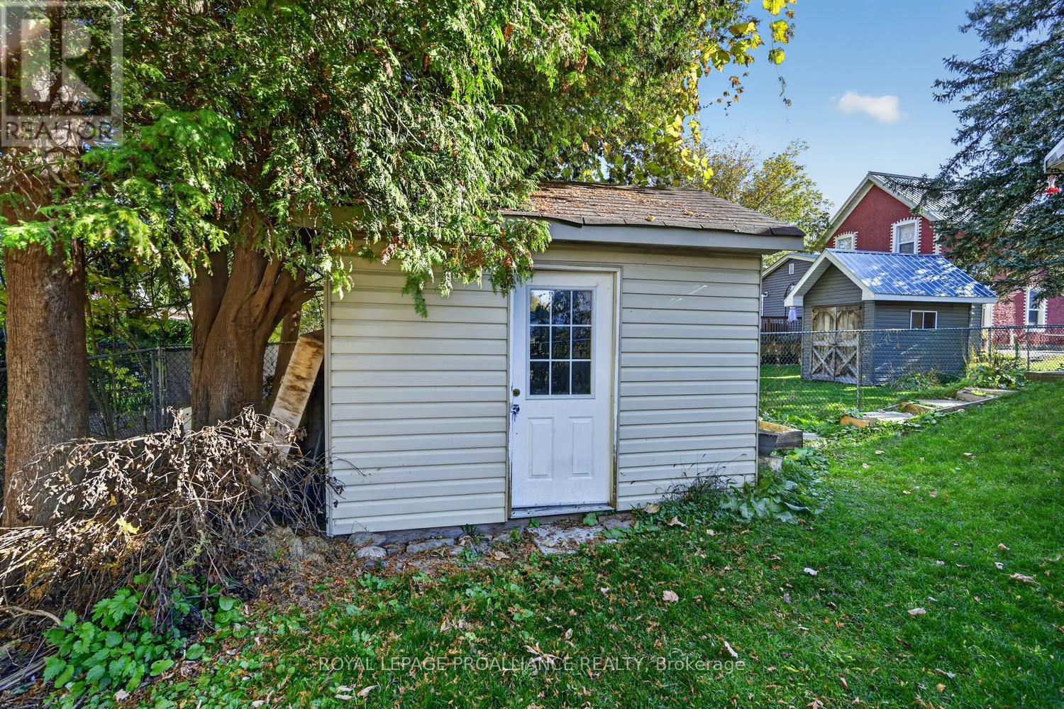 22 Abbott Street, Brockville, Ontario  K6V 4A4 - Photo 20 - X14113712