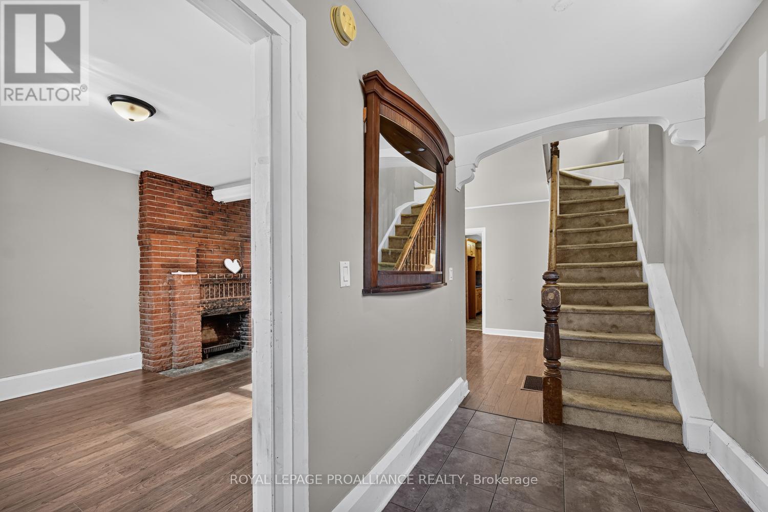22 Abbott Street, Brockville, Ontario  K6V 4A4 - Photo 5 - X14113712