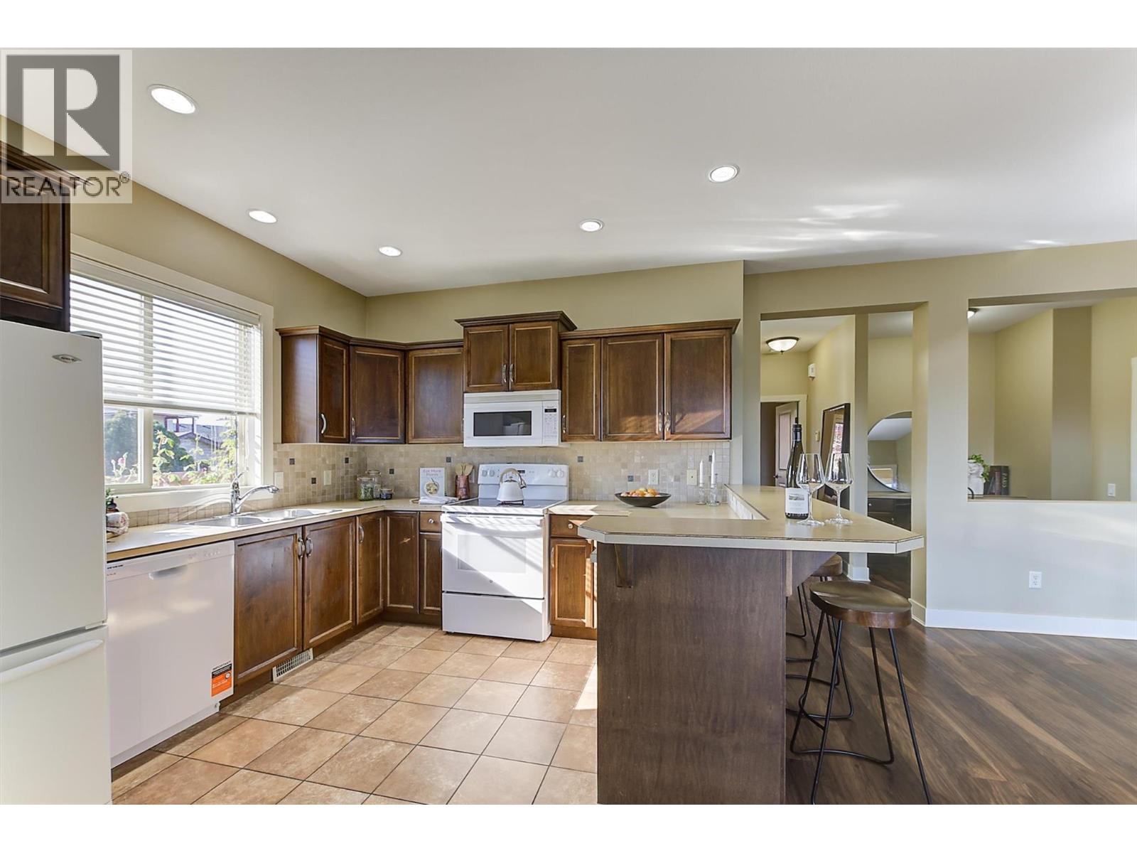 3843 Sonoma Pines Drive, Westbank, British Columbia  V4T 2Z5 - Photo 14 - 10403859