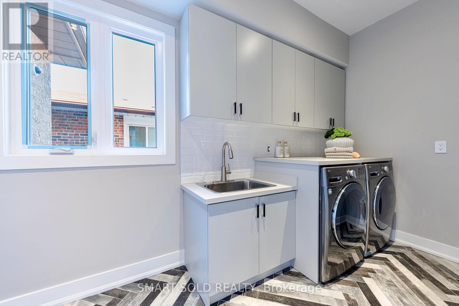 231 Hounslow Avenue, Toronto, Ontario  M2N 2B5 - Photo 12 - C14113780