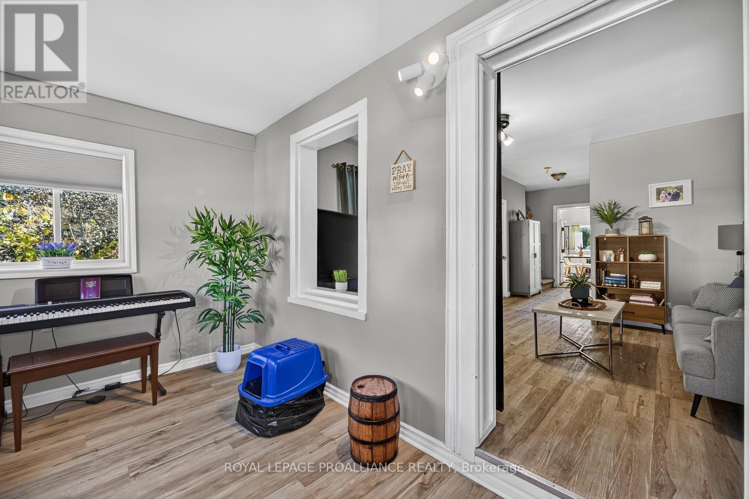 83 Louis Street, Brockville, Ontario  K6V 4H6 - Photo 3 - X14113758