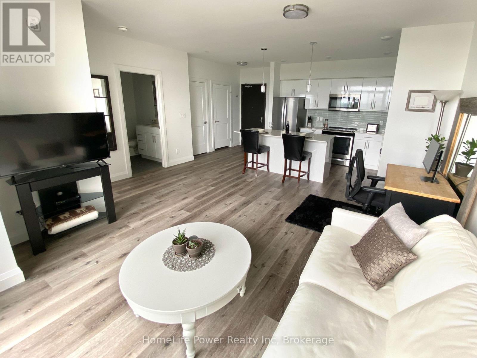 608 - 399 Queen Street S, Kitchener, Ontario  N2G 0C4 - Photo 4 - X14113782