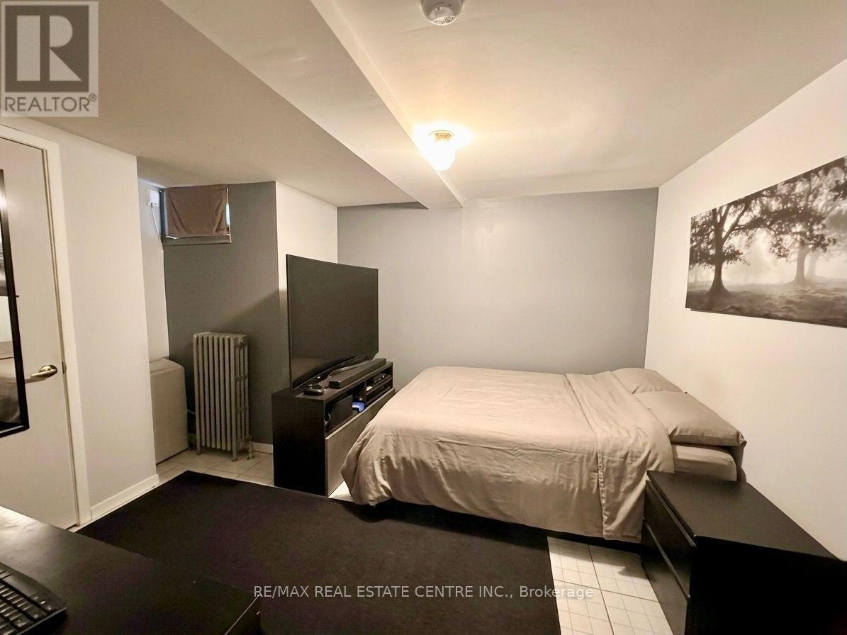 200 Roxton Road, Toronto, Ontario  M6J 2Y5 - Photo 19 - C14098084
