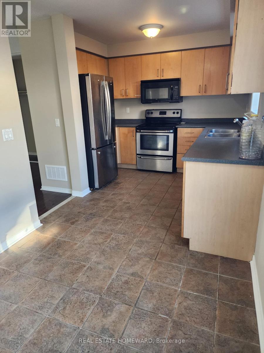 63 Millcliff Circle, Aurora, Ontario  L4G 7N9 - Photo 11 - N14105370