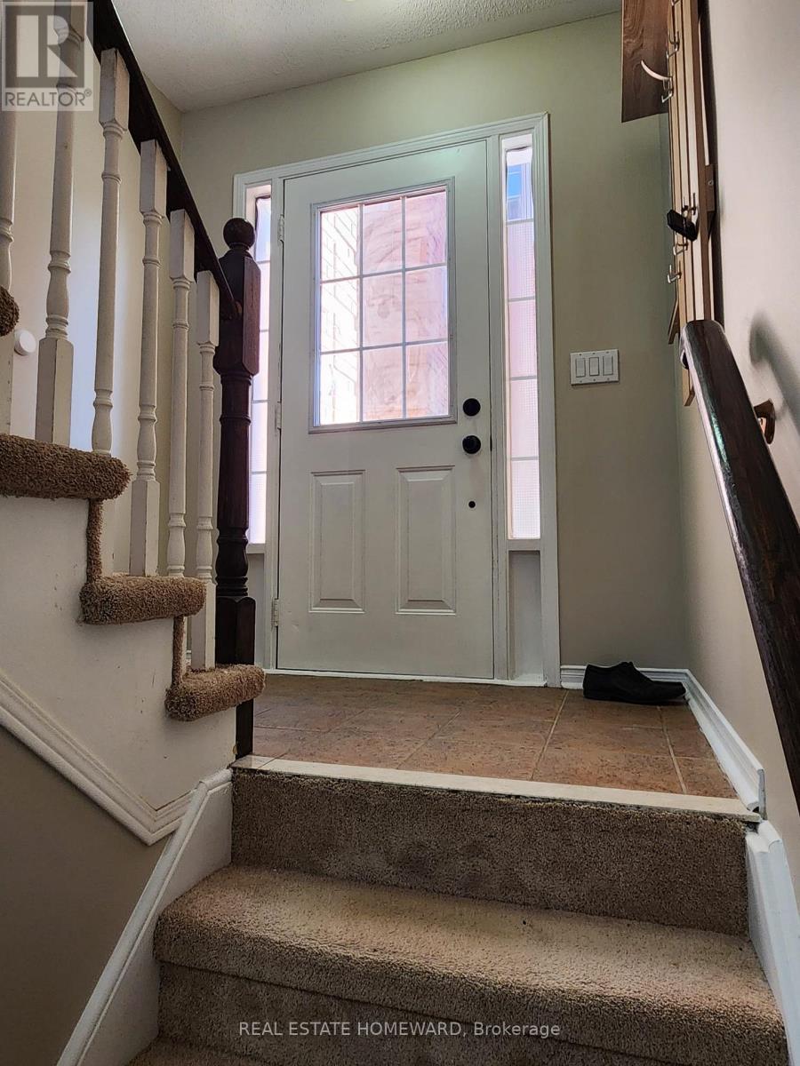 63 Millcliff Circle, Aurora, Ontario  L4G 7N9 - Photo 18 - N14105370