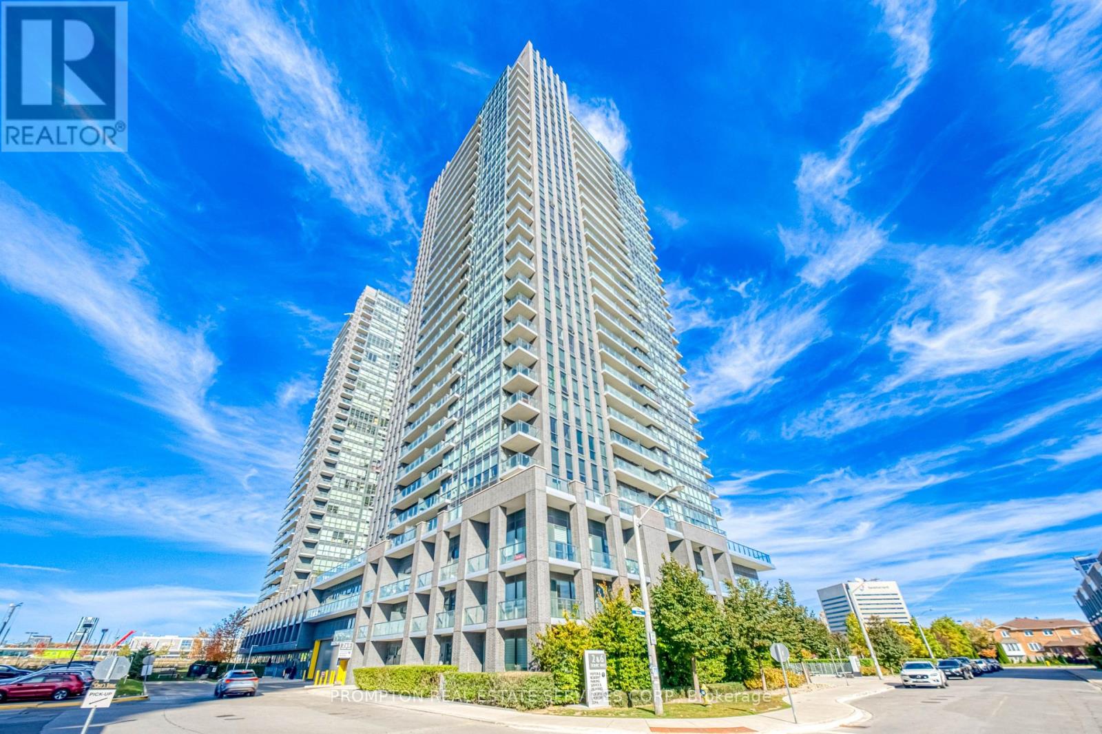 701 - 2 Sonic Way, Toronto (Flemingdon Park), Ontario  M3C 0P2 - Photo 2 - C14113786