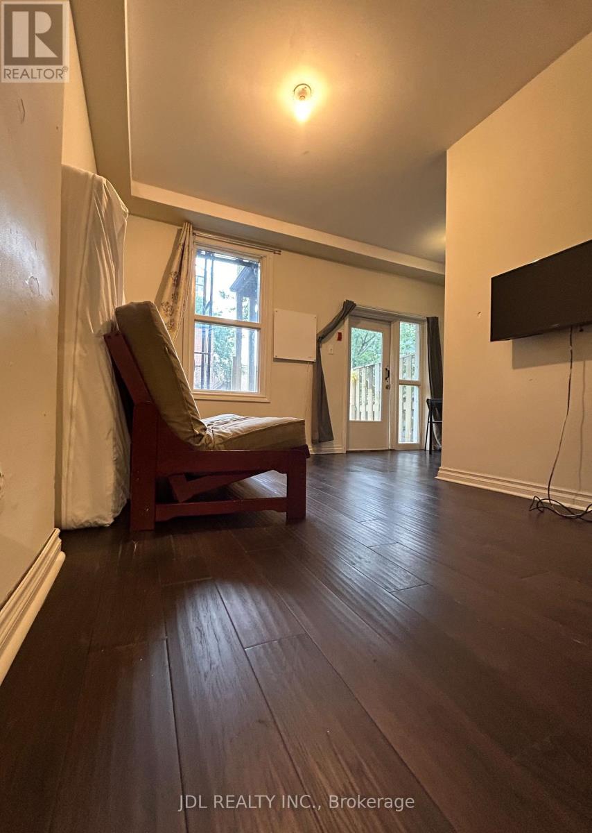 One Bedroom Unit Main - 3 Pembroke St Street, Toronto (Moss Park), Ontario  M5A 2N6 - Photo 12 - C14113802