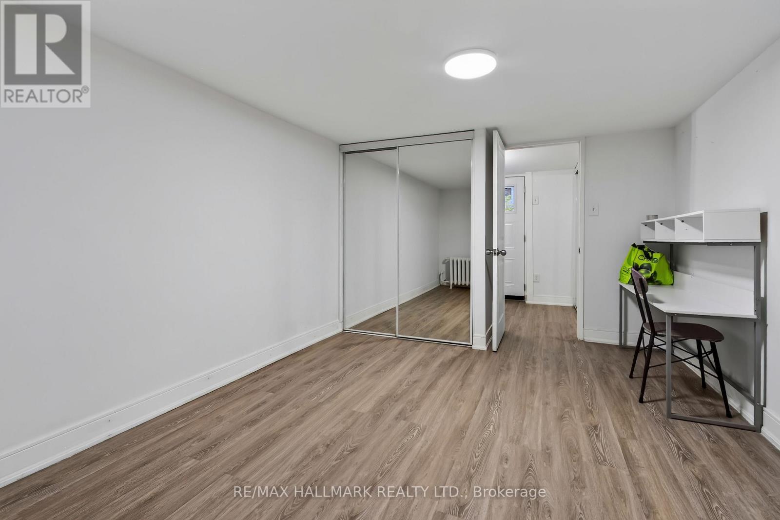 27 Bexhill Lower Avenue, Toronto (Clairlea-Birchmount), Ontario  M1L 3B5 - Photo 12 - E14113790