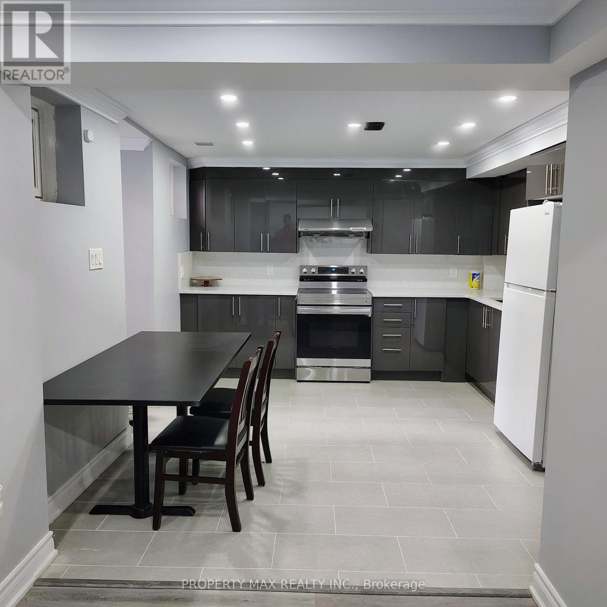 18 Stevensgate Drive, Ajax, Ontario  L1T 4Z3 - Photo 2 - E14113796