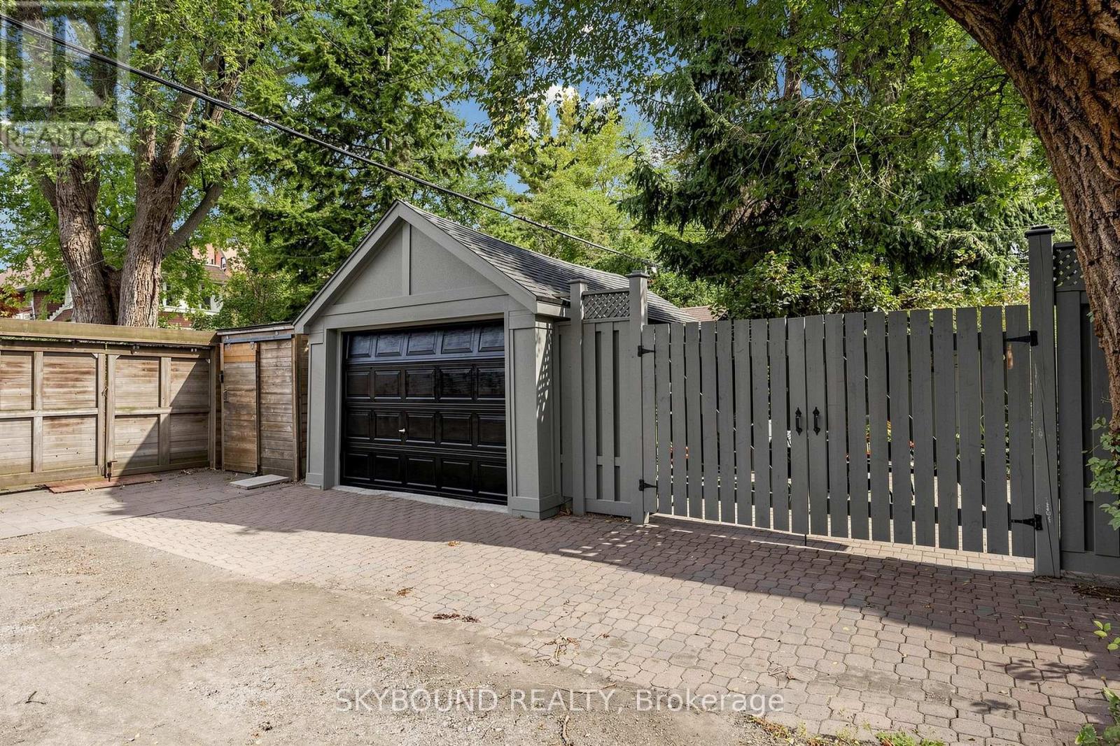 156 Hampton Avenue S, Toronto (North Riverdale), Ontario  M4K 2Z1 - Photo 48 - E14113800