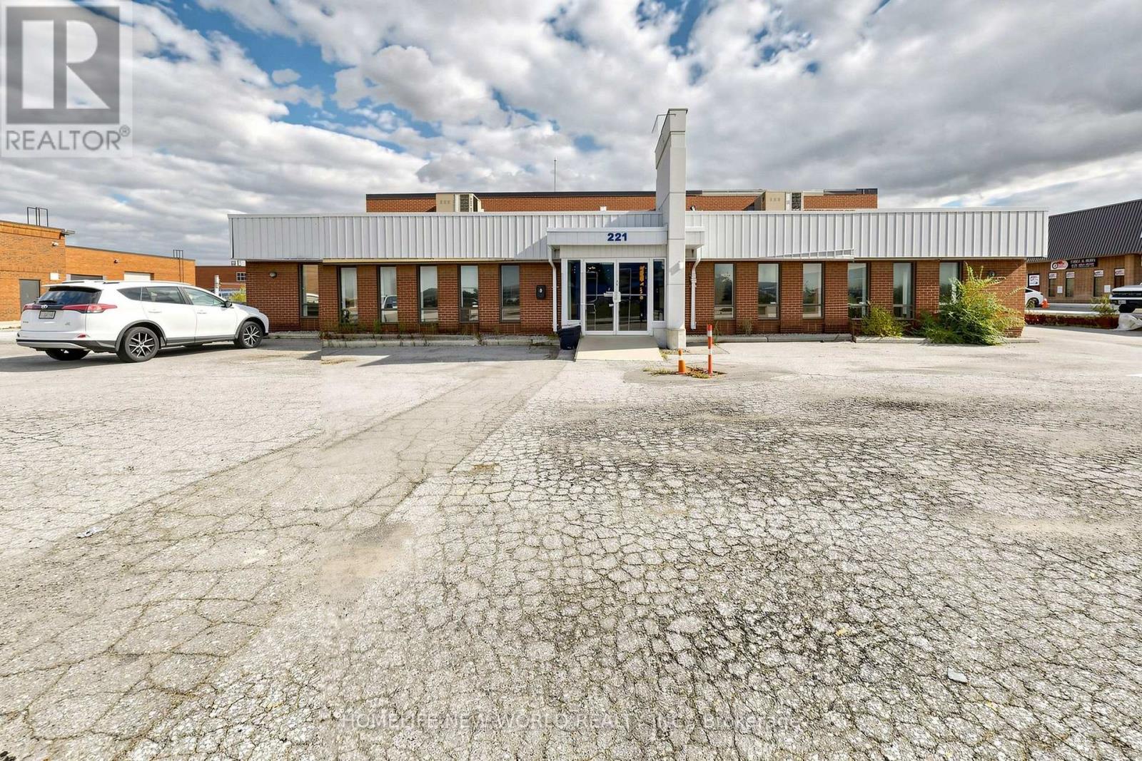221 ADVANCE BOULEVARD, Brampton, Ontario